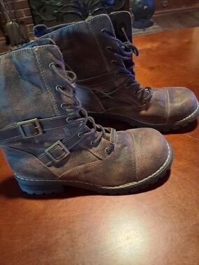Mudd Brown Lace-Up Combat Boots Size 11